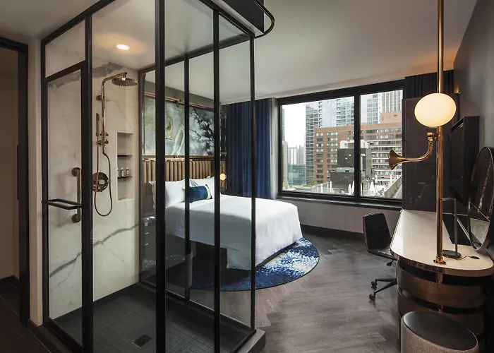 Emc2, Autograph Collection Hotel 4*