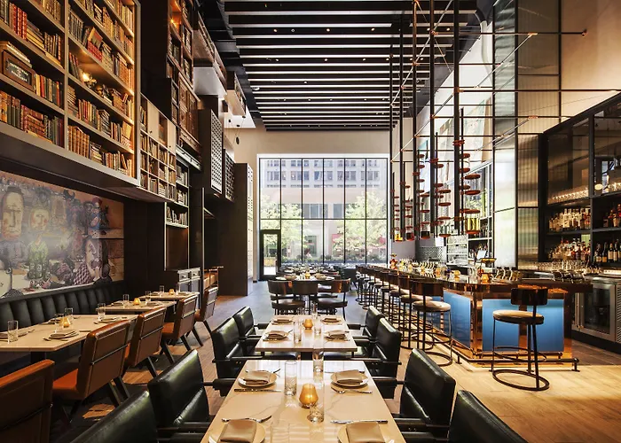 Hotel Emc2, Autograph Collection Chicago