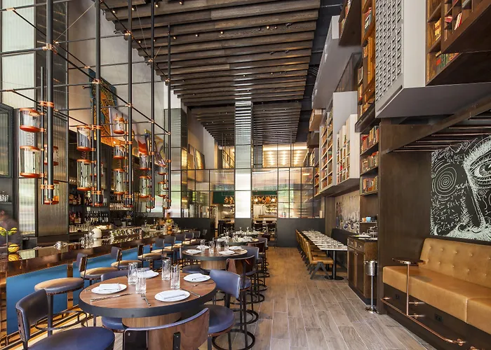 Hotel Emc2, Autograph Collection Chicago