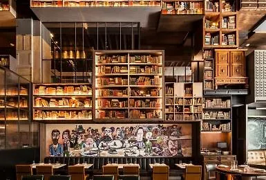 Emc2, Autograph Collection Hotel